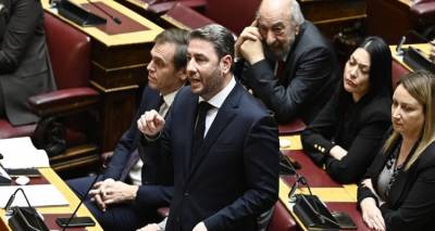 Το ΠΑΣΟΚ κατέθεσε πρόταση για προανακριτική: Στο κάδρο Καραμανλής, Σπίρτζης και οι υφυπουργοί τους