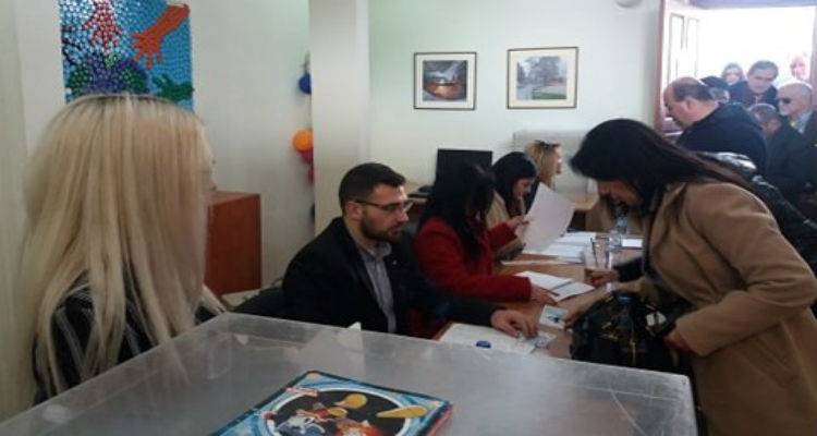 &Alpha;&upsilon;&tau;&omicron;ί &epsilon;ί&nu;&alpha;&iota; &omicron;&iota; &sigma;ύ&nu;&epsilon;&delta;&rho;&omicron;&iota; &tau;&omicron;&upsilon; &Kappa;&Iota;&Nu;&Alpha;&Lambda; &alpha;&pi;ό &tau;&eta; &Lambda;ή&mu;&nu;&omicron;