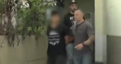 Έγκλημα-σοκ στη Βραζιλία: 16χρονος σκότωσε με σφυρί τους θετούς γονείς του, πήγε για φαγητό και μετά έβαλε φωτιά στο σπίτι