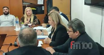 &Nu;έ&alpha; &epsilon;&xi;έ&lambda;&iota;&xi;&eta;: &Tau;&omicron; &pi;&lambda;&omicron;ί&omicron; &laquo;Ά&nu;&epsilon;&mu;&omicron;&sigmaf;&raquo; &sigma;&tau;&eta; &gamma;&rho;&alpha;&mu;&mu;ή &tau;&omicron;&upsilon; &Lambda;&alpha;&upsilon;&rho;ί&omicron;&upsilon;