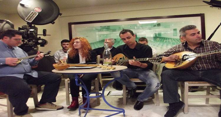 Έ&sigma;&pi;&alpha;&sigma;&epsilon; &kappa;ά&theta;&epsilon; &rho;&epsilon;&kappa;ό&rho; &epsilon;&iota;&sigma;&iota;&tau;&eta;&rho;ί&omega;&nu; &eta; &pi;&rho;&omicron;&beta;&omicron;&lambda;ή &tau;&omicron;&upsilon; &laquo;&Omicron;&upsilon;&zeta;&epsilon;&rho;ί &Tau;&sigma;&iota;&tau;&sigma;ά&nu;&eta;&sigmaf;&raquo; &sigma;&tau;&omicron; &Mu;&alpha;&rho;&omicron;ύ&lambda;&alpha; (photos)