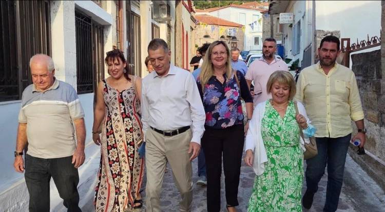 &laquo;Έ&chi;&omega; &mu;ά&theta;&epsilon;&iota; &nu;&alpha; &phi;&tau;&iota;ά&chi;&nu;&omega; &omicron;&mu;ά&delta;&epsilon;&sigmaf;, &omicron;&rho;ά&mu;&alpha;&tau;&alpha; &kappa;&alpha;&iota; &nu;&alpha; &upsilon;&lambda;&omicron;&pi;&omicron;&iota;ώ &sigma;&tau;ό&chi;&omicron;&upsilon;&sigmaf;. &Mu;&epsilon; &epsilon;&pi;έ&lambda;&epsilon;&xi;&alpha;&nu; &gamma;&iota;&alpha; &tau;&eta;&nu; &alpha;&pi;&omicron;&tau;&epsilon;&lambda;&epsilon;&sigma;&mu;&alpha;&tau;&iota;&kappa;ό&tau;&eta;&tau;&alpha; &mu;&omicron;&upsilon;&raquo;.