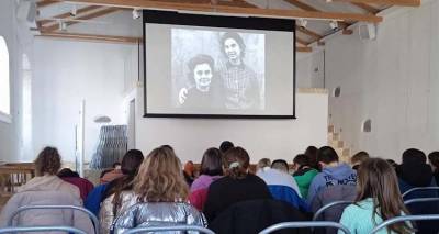 &Mu;&epsilon; &epsilon;&pi;&iota;&tau;&upsilon;&chi;ί&alpha; &eta; &epsilon;&kappa;&delta;ή&lambda;&omega;&sigma;&eta; &gamma;&iota;&alpha; &tau;&eta;&nu; Ά&lambda;&kappa;&eta; &Zeta;έ&eta; | &Sigma;&upsilon;&nu;&epsilon;&chi;ί&zeta;&omicron;&nu;&tau;&alpha;&iota; &omicron;&iota; &pi;&rho;&omicron;&beta;&omicron;&lambda;έ&sigmaf; &sigma;&tau;&omicron;&nu; &Pi;&omicron;&lambda;&upsilon;&chi;ώ&rho;&omicron; &Alpha;&pi;&omicron;&theta;ή&kappa;&eta;