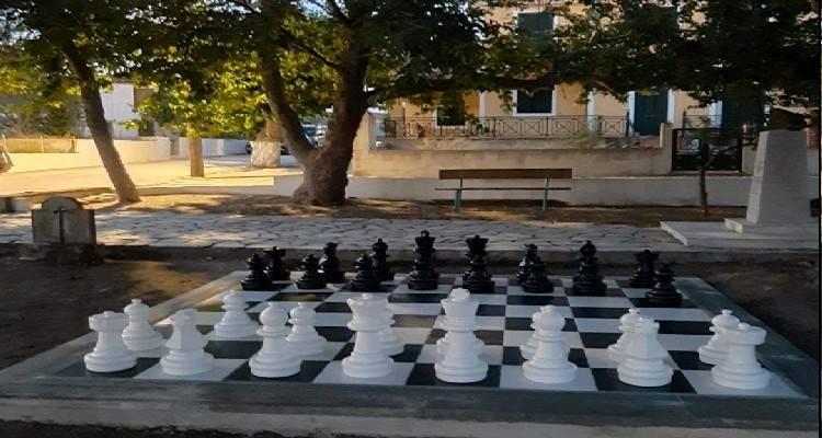 Λήμνος: Το πρώτο υπαίθριο σκάκι είναι γεγονός και βρίσκεται στην Αγία Σοφία!