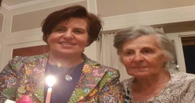 &Eta; &Chi;. &Kappa;&alpha;&lambda;&omicron;&gamma;ή&rho;&omicron;&upsilon; &sigma;&tau;&omicron; &pi;&lambda;&epsilon;&upsilon;&rho;ό &tau;&eta;&sigmaf; &mu;&eta;&tau;έ&rho;&alpha;&sigmaf; &tau;&eta;&sigmaf;