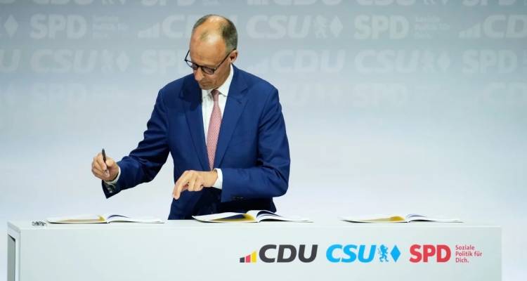 Υπεγράφη η συμφωνία για τον μεγάλο κυβερνητικό συνασπισμό στη Γερμανία | Αύριο αναλαμβάνει καγκελάριος ο Μερτς