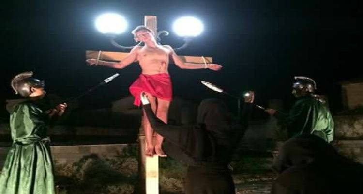 Αναπαραστάσεις του Θείου δράματος σήμερα στο Μούδρο (photos + video)