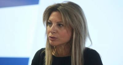 &Pi;&omicron;&lambda;&iota;&tau;&iota;&kappa;ή &theta;ύ&epsilon;&lambda;&lambda;&alpha; &alpha;&pi;ό &tau;&eta; &delta;ή&lambda;&omega;&sigma;&eta; &Kappa;&alpha;&rho;&upsilon;&sigma;&tau;&iota;&alpha;&nu;&omicron;ύ &gamma;&iota;&alpha; &tau;&iota;&sigmaf; &alpha;&mu;&beta;&lambda;ώ&sigma;&epsilon;&iota;&sigmaf;: &Omicron;&iota; &alpha;&nu;&tau;&iota;&delta;&rho;ά&sigma;&epsilon;&iota;&sigmaf;, &tau;&alpha; &laquo;&sigma;&tau;&rho;&alpha;&tau;ό&pi;&epsilon;&delta;&alpha;&raquo; &kappa;&alpha;&iota; &omicron;&iota; &sigma;&upsilon;&gamma;&gamma;&epsilon;&nu;&epsilon;ί&sigmaf;