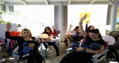 Δυναμική παρουσία της Λήμνου στο δημόσιο ταυτόχρονο θηλασμό (photos)