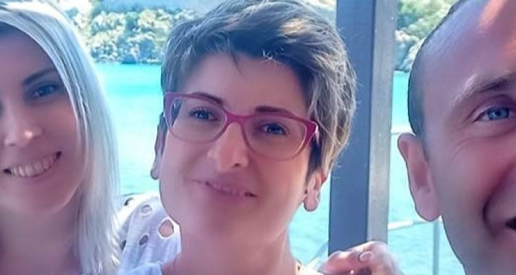 &Theta;&lambda;ί&psi;&eta; &gamma;&iota;&alpha; &tau;&eta;&nu; &alpha;&pi;ώ&lambda;&epsilon;&iota;&alpha; &tau;&eta;&sigmaf; &nu;&omicron;&sigma;&eta;&lambda;&epsilon;ύ&tau;&rho;&iota;&alpha;&sigmaf; &Kappa;&omega;&nu;&sigma;&tau;&alpha;&nu;&tau;ί&nu;&alpha;&sigmaf; &Delta;&alpha;&rho;&mu;ά&kappa;&eta;