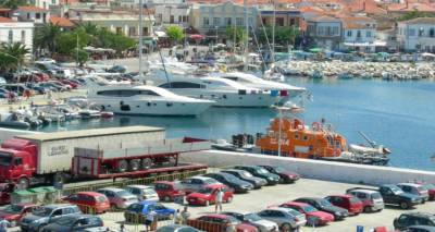 Εξαίρεση των νησιών της Περιφέρειας Β. Αιγαίου από τον φόρο διαμονής ζητά η Καλογήρου