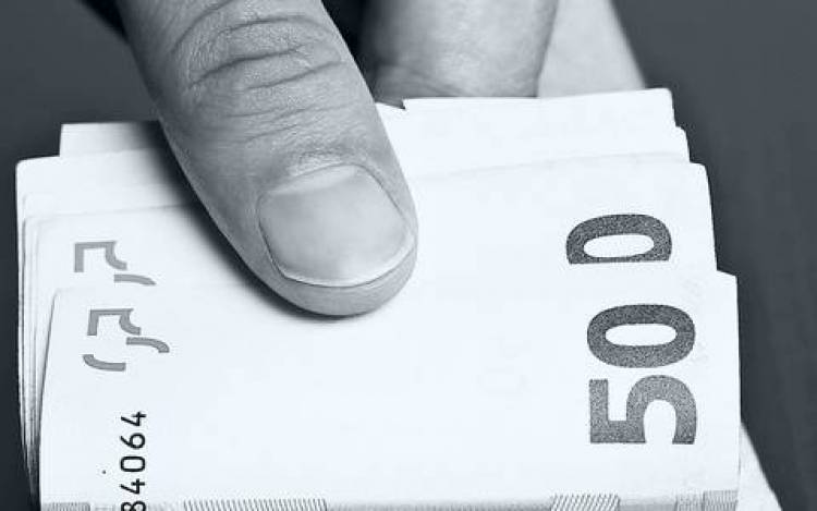 &Tau;&omicron; &alpha;&delta;&iota;έ&xi;&omicron;&delta;&omicron; &tau;&eta;&sigmaf; &alpha;ύ&xi;&eta;&sigma;&eta;&sigmaf; &tau;&omega;&nu; &phi;ό&rho;&omega;&nu;