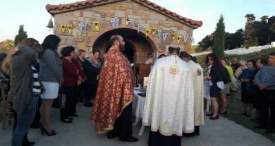 Με λαμπρότητα πανηγυρίστηκε η μνήμη του Αγίου Εφραίμ στον Άγιο Δημήτριο Λήμνου (photos)
