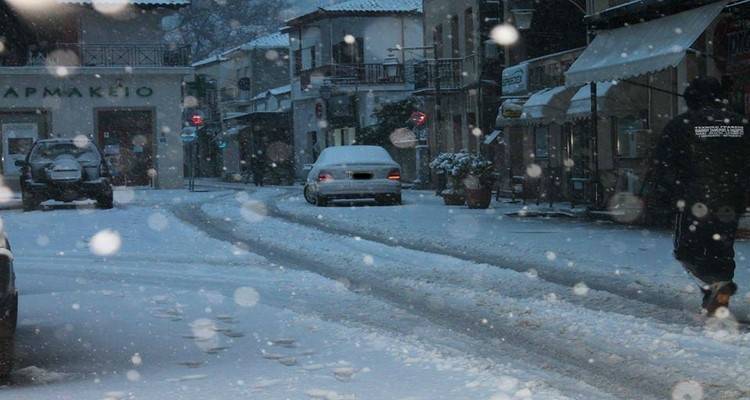 Πολικές θερμοκρασίες, χιόνια και ισχυροί άνεμοι στη Λήμνο