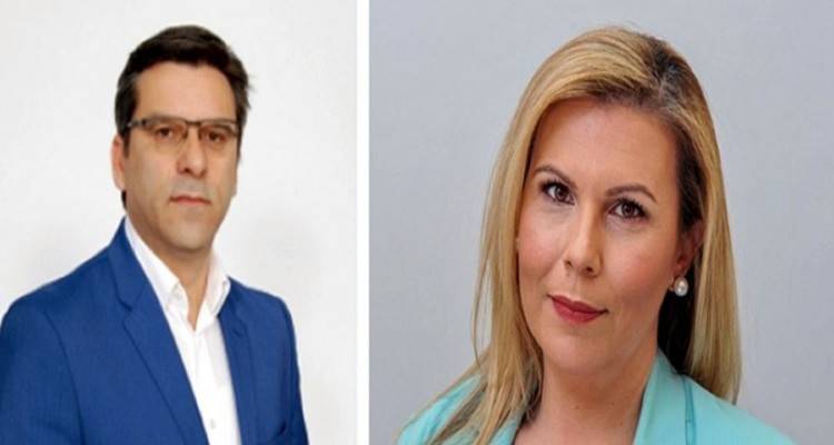 &Gamma;&epsilon;ώ&rho;&gamma;&alpha; &pi;&rho;&omicron;&sigmaf; &Mu;&alpha;&rho;&iota;&nu;ά&kappa;&eta;: &laquo;&Epsilon;ί&sigma;&tau;&epsilon; &alpha;&pi;&alpha;&rho;ά&delta;&epsilon;&kappa;&tau;&omicron;&sigmaf;. &Mu;ό&nu;&omicron; &xi;ύ&lambda;&omicron; &delta;&epsilon;&nu; &tau;&rho;ώ&mu;&epsilon; &epsilon;&delta;ώ &mu;έ&sigma;&alpha;&raquo; (audio)