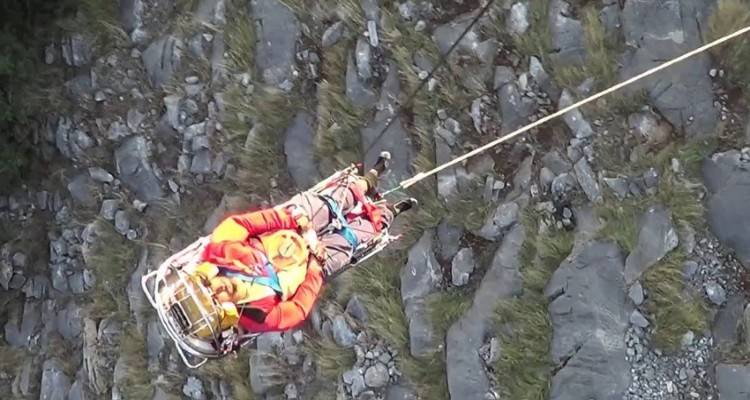 &Mu;&epsilon; &epsilon;&lambda;&iota;&kappa;ό&pi;&tau;&epsilon;&rho;&omicron; &alpha;&pi;ό &tau;&eta; &Lambda;ή&mu;&nu;&omicron; &eta; &delta;&iota;ά&sigma;&omega;&sigma;&eta; &kappa;&alpha;&iota; &mu;&epsilon;&tau;&alpha;&phi;&omicron;&rho;ά &nu;&epsilon;&alpha;&rho;&omicron;ύ &pi;&omicron;&upsilon; &tau;&rho;&alpha;&upsilon;&mu;&alpha;&tau;ί&sigma;&tau;&eta;&kappa;&epsilon; &sigma;&epsilon; &delta;ύ&sigma;&beta;&alpha;&tau;&omicron; &sigma;&eta;&mu;&epsilon;ί&omicron; &sigma;&tau;&eta; &Sigma;&alpha;&mu;&omicron;&theta;&rho;ά&kappa;&eta;