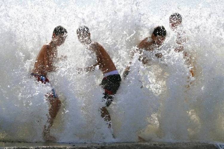 &Beta;&omicron;&upsilon;&tau;&iota;ά &sigma;&tau;&eta;&nu; &Alpha;&theta;ή&nu;&alpha; &mu;&epsilon; ά&rho;&omega;&mu;&alpha; &Lambda;ή&mu;&nu;&omicron;&upsilon; &alpha;&pi;ό &tau;&omicron;&upsilon;&sigmaf; &laquo;&Lambda;&eta;&mu;&nu;&iota;&omicron;ύ&sigmaf; &epsilon;&nu; &delta;&rho;ά&sigma;&epsilon;&iota;&raquo;