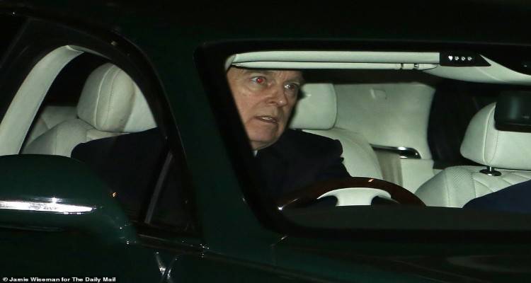 &Beta;&rho;&epsilon;&tau;&alpha;&nu;ί&alpha; : E&xi;&alpha;&nu;&alpha;&gamma;&kappa;ά&zeta;&epsilon;&tau;&alpha;&iota; &sigma;&epsilon; &pi;&alpha;&rho;&alpha;ί&tau;&eta;&sigma;&eta; &omicron; &pi;&rho;ί&gamma;&kappa;&iota;&pi;&alpha;&sigmaf; Ά&nu;&tau;&rho;&iota;&omicron;&upsilon;