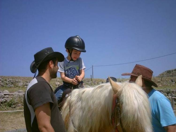 &Epsilon;&pi;ί&sigma;&kappa;&epsilon;&psi;&eta; &tau;&omega;&nu; &mu;&iota;&kappa;&rho;ώ&nu; &tau;&omicron;&upsilon; &Sigma;&Epsilon;&Omicron; &sigma;&tau;&omicron; &laquo;&Kappa;&tau;ή&mu;&alpha; Ή&phi;&alpha;&iota;&sigma;&tau;&omicron;&sigmaf;&raquo; | &Beta;ό&lambda;&tau;&alpha; &mu;&epsilon; &tau;&alpha; ά&lambda;&omicron;&gamma;&alpha; (+photos)