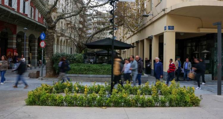 &laquo;&Kappa;&lambda;&epsilon;ί&delta;&omega;&sigma;&epsilon;&raquo; &eta; &alpha;ύ&xi;&eta;&sigma;&eta; &sigma;&tau;&omicron;&nu; &kappa;&alpha;&tau;ώ&tau;&alpha;&tau;&omicron; &mu;&iota;&sigma;&theta;ό | &Sigma;&tau;&iota;&sigmaf; 24 &Mu;&alpha;&rho;&tau;ί&omicron;&upsilon; &eta; &epsilon;&iota;&sigma;ή&gamma;&eta;&sigma;&eta; &Nu;. &Kappa;&epsilon;&rho;&alpha;&mu;έ&omega;&sigmaf; &sigma;&tau;&omicron; &upsilon;&pi;&omicron;&upsilon;&rho;&gamma;&iota;&kappa;ό &sigma;&upsilon;&mu;&beta;&omicron;ύ&lambda;&iota;&omicron;