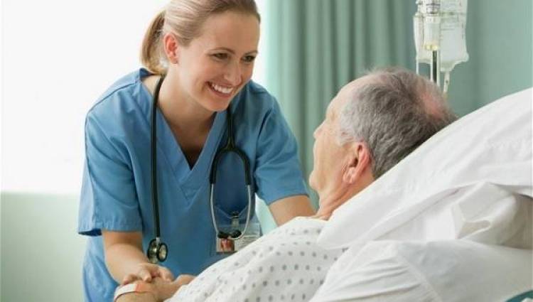 Τελειώνει την Παρασκευή η προθεσμία για υποβολή αιτήσεων στα Μητρώα αποκλειστικών Νοσοκόμων