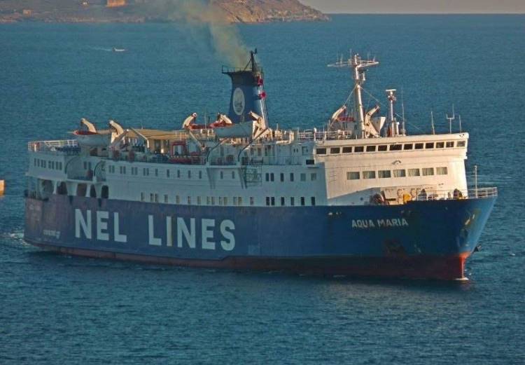 &laquo;&Epsilon;&kappa;&tau;ό&sigmaf;&raquo; &omicron; &Tau;&alpha;&xi;&iota;ά&rho;&chi;&eta;&sigmaf;. &Sigma;&tau;&eta; &theta;έ&sigma;&eta; &tau;&omicron;&upsilon; &tau;&omicron; Aqua Maria