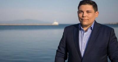 &Mu;&pi;&omicron;&upsilon;&rho;&nu;&omicron;ύ&sigmaf;: &laquo;&Alpha;&rho;&gamma;ό&sigmaf; &omicron; &rho;&upsilon;&theta;&mu;ό&sigmaf; &epsilon;&mu;&beta;&omicron;&lambda;&iota;&alpha;&sigma;&mu;ώ&nu; &sigma;&tau;&omicron;&nu; &Nu;&omicron;&mu;ό &Lambda;έ&sigma;&beta;&omicron;&upsilon;&raquo;