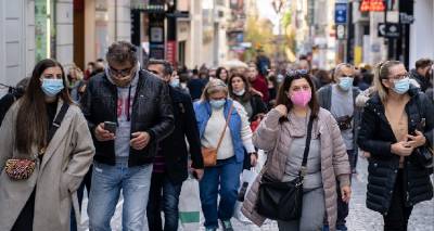 &Kappa;&omicron;&rho;&omega;&nu;&omicron;ϊό&sigmaf;: 6.926 &kappa;&rho;&omicron;ύ&sigma;&mu;&alpha;&tau;&alpha; &sigma;ή&mu;&epsilon;&rho;&alpha;, 72 &theta;ά&nu;&alpha;&tau;&omicron;&iota; &kappa;&alpha;&iota; 359 &delta;&iota;&alpha;&sigma;&omega;&lambda;&eta;&nu;&omega;&mu;έ&nu;&omicron;&iota;