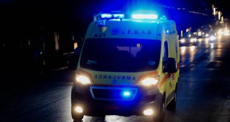 Μυστήριο με 22χρονο που πέθανε στο νοσοκομείο Κορίνθου αφού μεταφέρθηκε με τραύμα στο λαιμό από μαχαίρι