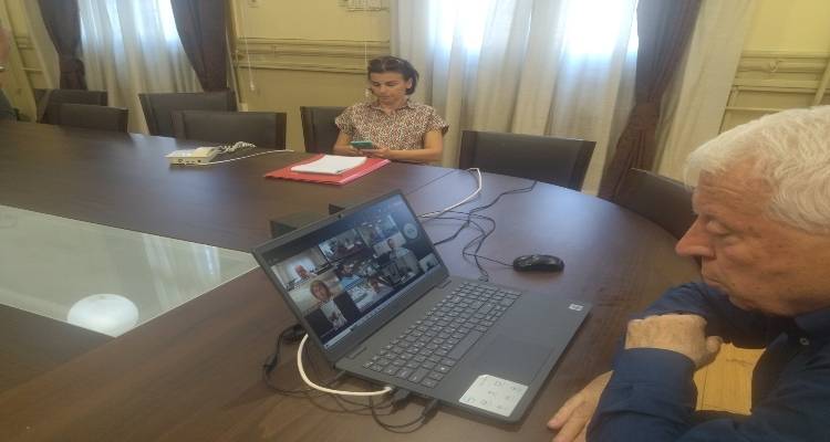 &Delta;&iota;&alpha;&delta;&iota;&kappa;&tau;&upsilon;&alpha;&kappa;ή &sigma;&upsilon;&nu;ά&nu;&tau;&eta;&sigma;&eta; &Pi;&epsilon;&rho;&iota;&phi;&epsilon;&rho;&epsilon;&iota;ά&rho;&chi;&eta; &mu;&epsilon; &tau;&eta;&nu; &Upsilon;&pi;&omicron;&upsilon;&rho;&gamma;ό &Tau;&omicron;&upsilon;&rho;&iota;&sigma;&mu;&omicron;ύ Ό&lambda;&gamma;&alpha; &Kappa;&epsilon;&phi;&alpha;&lambda;&omicron;&gamma;&iota;ά&nu;&nu;&eta;