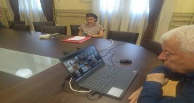 &Delta;&iota;&alpha;&delta;&iota;&kappa;&tau;&upsilon;&alpha;&kappa;ή &sigma;&upsilon;&nu;ά&nu;&tau;&eta;&sigma;&eta; &Pi;&epsilon;&rho;&iota;&phi;&epsilon;&rho;&epsilon;&iota;ά&rho;&chi;&eta; &mu;&epsilon; &tau;&eta;&nu; &Upsilon;&pi;&omicron;&upsilon;&rho;&gamma;ό &Tau;&omicron;&upsilon;&rho;&iota;&sigma;&mu;&omicron;ύ Ό&lambda;&gamma;&alpha; &Kappa;&epsilon;&phi;&alpha;&lambda;&omicron;&gamma;&iota;ά&nu;&nu;&eta;