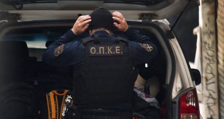 &Mu;&upsilon;&tau;&iota;&lambda;ή&nu;&eta;: &Epsilon;&xi;&alpha;&rho;&theta;&rho;ώ&theta;&eta;&kappa;&epsilon; &kappa;ύ&kappa;&lambda;&omega;&mu;&alpha; &kappa;&lambda;&omicron;&pi;ώ&nu; &kappa;&alpha;&iota; &alpha;&pi;ά&tau;&eta;&sigmaf; &ndash; &Tau;έ&sigma;&sigma;&epsilon;&rho;&iota;&sigmaf; &sigma;&upsilon;&lambda;&lambda;ή&psi;&epsilon;&iota;&sigmaf;