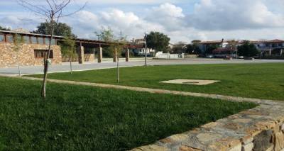 &Mu;&omicron;ύ&delta;&rho;&omicron;: &Pi;&rho;&omicron;&sigmaf; &epsilon;&nu;&omicron;&iota;&kappa;ί&alpha;&sigma;&eta; &tau;&omicron; &alpha;&nu;&alpha;&psi;&upsilon;&kappa;&tau;ή&rho;&iota;&omicron; &delta;ί&pi;&lambda;&alpha; &sigma;&tau;&omicron; &theta;&epsilon;&alpha;&tau;&rho;ά&kappa;&iota;