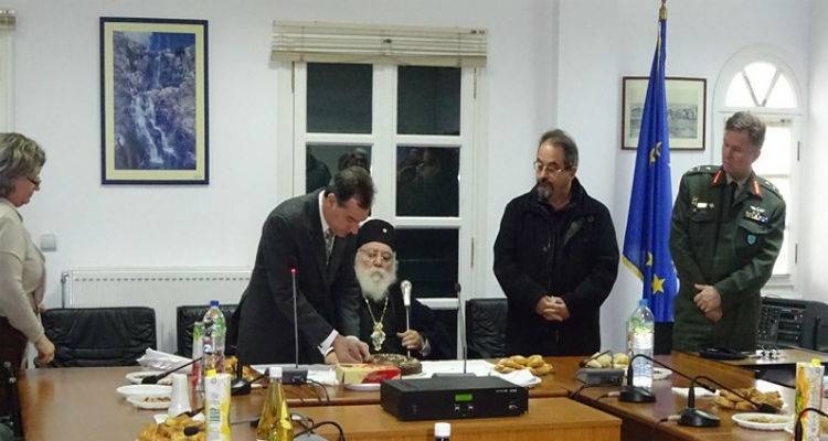 Έκοψε τη βασιλόπιτα του το Επαρχείο Λήμνου (photos)