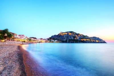 «Φεύγουν» από τα χέρια των Δήμων οι παραλίες