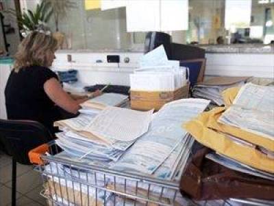 Ποιοι «διαθέσιμοι» κινδυνεύουν να απολυθούν