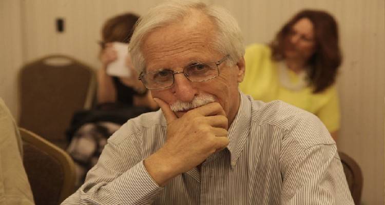 &Iota;&omega;&alpha;&kappa;&epsilon;&iota;&mu;ί&delta;&eta;&sigmaf; &Pi;&alpha;&nu;&alpha;&gamma;&iota;ώ&tau;&eta;&sigmaf;: " Έ&nu;&alpha;&sigmaf; &beta;ά&rho;&beta;&alpha;&rho;&omicron;&sigmaf; &pi;ό&lambda;&epsilon;&mu;&omicron;&sigmaf; &pi;&omicron;&upsilon; &pi;&alpha;&rho;&alpha;&beta;&iota;ά&zeta;&epsilon;&iota; ό&lambda;&epsilon;&sigmaf; &tau;&iota;&sigmaf; &sigma;&upsilon;&nu;&theta;ή&kappa;&epsilon;&sigmaf; &Delta;&iota;&epsilon;&theta;&nu;&omicron;ύ&sigmaf; &Delta;&iota;&kappa;&alpha;ί&omicron;&upsilon;"