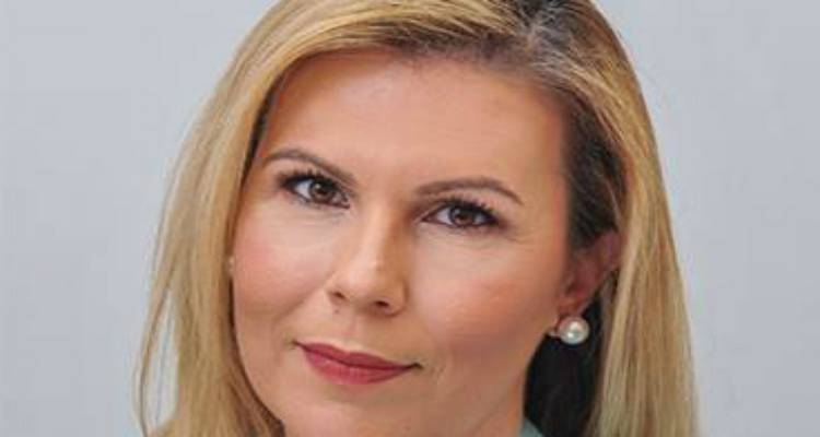 &Mu;&epsilon; &tau;&omicron;&nu; &Sigma;ύ&lambda;&lambda;&omicron;&gamma;&omicron; &Pi;&omicron;&lambda;&upsilon;&tau;έ&kappa;&nu;&omega;&nu; &Lambda;ή&mu;&nu;&omicron;&upsilon; &sigma;&upsilon;&nu;&alpha;&nu;&tau;ή&theta;&eta;&kappa;&epsilon; &eta; &Epsilon;&lambda;&epsilon;&omicron;&nu;ώ&rho;&alpha; &Gamma;&epsilon;ώ&rho;&gamma;&alpha;
