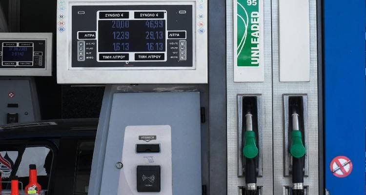 Έτσι σε κλέβουν στο βενζινάδικο | Τα κόλπα με το παράνομο λογισμικό και τις πειραγμένες αντλίες
