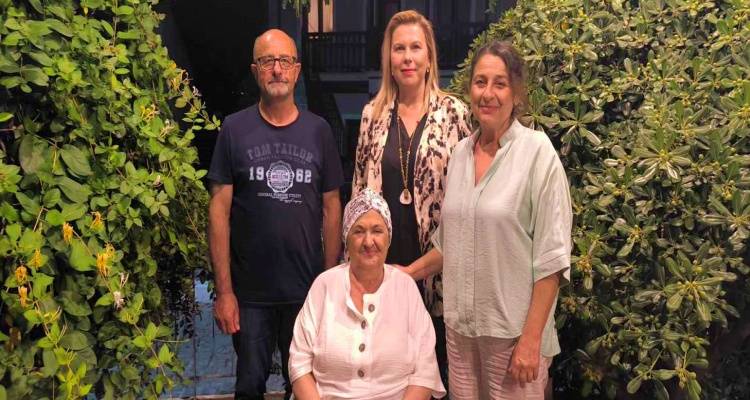 &Sigma;&tau;&eta; &Lambda;ή&mu;&nu;&omicron; &eta; &Pi;&rho;ό&epsilon;&delta;&rho;&omicron; &tau;&eta;&sigmaf; &Pi;&epsilon;&rho;&iota;&phi;&epsilon;&rho;&epsilon;&iota;&alpha;&kappa;ή&sigmaf; &Omicron;&mu;&omicron;&sigma;&pi;&omicron;&nu;&delta;ί&alpha;&sigmaf; &Alpha;&tau;ό&mu;&omega;&nu; &mu;&epsilon; &Alpha;&nu;&alpha;&pi;&eta;&rho;ί&alpha; &Beta;&omicron;&rho;&epsilon;ί&omicron;&upsilon; &Alpha;&iota;&gamma;&alpha;ί&omicron;&upsilon; | &Sigma;&upsilon;&nu;ά&nu;&tau;&eta;&sigma;&eta; &mu;&epsilon; &tau;&eta; &Delta;ή&mu;&alpha;&rho;&chi;&omicron;