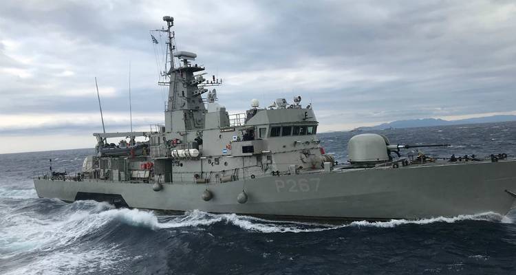 &Pi;&omicron;&lambda;&epsilon;&mu;&iota;&kappa;ό &Nu;&alpha;&upsilon;&tau;&iota;&kappa;ό: &Mu;&epsilon; &tau;&eta;&nu; &kappa;&alpha;&nu;&omicron;&nu;&iota;&omicron;&phi;ό&rho;&omicron; &laquo;&Nu;&iota;&kappa;&eta;&phi;ό&rho;&omicron;&sigmaf;&raquo; &sigma;&tau;&eta;&nu; 107&eta; &epsilon;&pi;έ&tau;&epsilon;&iota;&omicron; &alpha;&pi;&epsilon;&lambda;&epsilon;&upsilon;&theta;έ&rho;&omega;&sigma;&eta;&sigmaf; &tau;&eta;&sigmaf; &Lambda;ή&mu;&nu;&omicron;&upsilon; (photos)