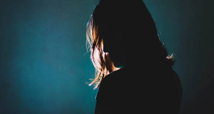 &Sigma;&omicron;&kappa;ά&rho;&epsilon;&iota; &eta; &kappa;&alpha;&tau;ά&theta;&epsilon;&sigma;&eta; &tau;&eta;&sigmaf; 35&chi;&rho;&omicron;&nu;&eta;&sigmaf; &sigma;&tau;&eta; &Rho;ό&delta;&omicron;: &Tau;&eta;&nu; &epsilon;&xi;έ&delta;&iota;&delta;&epsilon; &gamma;&iota;&alpha; 25 &epsilon;&upsilon;&rho;ώ, &tau;&eta;&sigmaf; &kappa;&alpha;&nu;ό&nu;&iota;&zeta;&epsilon; &pi;&epsilon;&rho;ί&pi;&omicron;&upsilon; 10 &rho;&alpha;&nu;&tau;&epsilon;&beta;&omicron;ύ &tau;&eta;&nu; &epsilon;&beta;&delta;&omicron;&mu;ά&delta;&alpha;