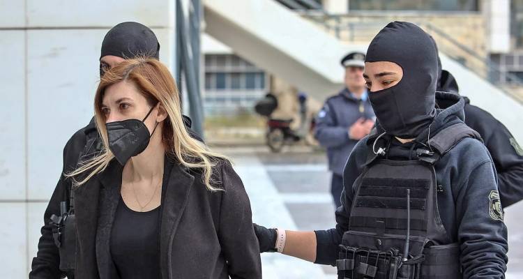 &Rho;&omicron;ύ&lambda;&alpha; &Pi;&iota;&sigma;&pi;&iota;&rho;ί&gamma;&kappa;&omicron;&upsilon;: &Xi;&epsilon;&kappa;&iota;&nu;ά &eta; &delta;ί&kappa;&eta; &gamma;&iota;&alpha; &tau;&omicron;&upsilon;&sigmaf; &theta;&alpha;&nu;ά&tau;&omicron;&upsilon;&sigmaf; &tau;&eta;&sigmaf; &Mu;&alpha;&lambda;έ&nu;&alpha;&sigmaf; &kappa;&alpha;&iota; &tau;&eta;&sigmaf; Ί&rho;&iota;&delta;&alpha;&sigmaf;