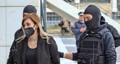 &Rho;&omicron;ύ&lambda;&alpha; &Pi;&iota;&sigma;&pi;&iota;&rho;ί&gamma;&kappa;&omicron;&upsilon;: &Xi;&epsilon;&kappa;&iota;&nu;ά &eta; &delta;ί&kappa;&eta; &gamma;&iota;&alpha; &tau;&omicron;&upsilon;&sigmaf; &theta;&alpha;&nu;ά&tau;&omicron;&upsilon;&sigmaf; &tau;&eta;&sigmaf; &Mu;&alpha;&lambda;έ&nu;&alpha;&sigmaf; &kappa;&alpha;&iota; &tau;&eta;&sigmaf; Ί&rho;&iota;&delta;&alpha;&sigmaf;