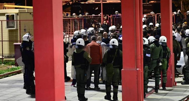 &Sigma;&epsilon; &kappa;&rho;ί&sigma;&iota;&mu;&eta; &kappa;&alpha;&tau;ά&sigma;&tau;&alpha;&sigma;&eta; &omicron; &alpha;&sigma;&tau;&upsilon;&nu;&omicron;&mu;&iota;&kappa;ό&sigmaf;, &eta; &phi;&omega;&tau;&omicron;&beta;&omicron;&lambda;ί&delta;&alpha; &chi;&tau;ύ&pi;&eta;&sigma;&epsilon; &tau;&eta; &mu;&eta;&rho;&iota;&alpha;ί&alpha; &alpha;&rho;&tau;&eta;&rho;ί&alpha; | &Alpha;&nu;&alpha;&zeta;&eta;&tau;&omicron;ύ&nu; &tau;&omicron;&nu; &delta;&rho;ά&sigma;&tau;&eta;, &mu;&alpha;&zeta;&iota;&kappa;έ&sigmaf; &pi;&rho;&omicron;&sigma;&alpha;&gamma;&omega;&gamma;έ&sigmaf;