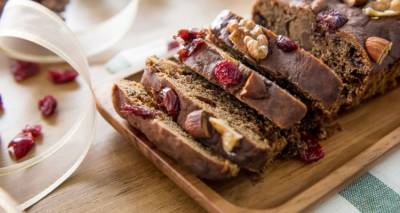 Νηστίσιμο και υγιεινό κέικ με ταχίνι από τον Στέλιο Παρλιάρο