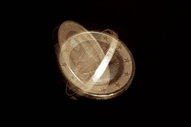 &Tau;&omicron; &mu;έ&nu;&omicron;&sigmaf; &kappa;&alpha;&tau;ά &tau;&omicron;&upsilon; &Epsilon;&upsilon;&rho;ώ