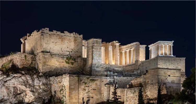 &Epsilon;&nu;&epsilon;&rho;&gamma;&epsilon;&iota;&alpha;&kappa;ή &kappa;&rho;ί&sigma;&eta;: &Tau;&alpha; &mu;έ&tau;&rho;&alpha; &epsilon;&xi;&omicron;&iota;&kappa;&omicron;&nu;ό&mu;&eta;&sigma;&eta;&sigmaf; &pi;&omicron;&upsilon; &epsilon;&xi;&epsilon;&tau;ά&zeta;&epsilon;&iota; &eta; &epsilon;&lambda;&lambda;&eta;&nu;&iota;&kappa;ή &kappa;&upsilon;&beta;έ&rho;&nu;&eta;&sigma;&eta;