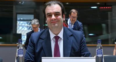 &laquo;&Theta;&alpha; &psi;&eta;&phi;ί&sigma;&omega; &Pi;&iota;&epsilon;&rho;&rho;&alpha;&kappa;ά&kappa;&eta;, &mu;&omicron;&upsilon; &tau;&omicron; &zeta;ή&tau;&eta;&sigma;&epsilon; &omicron; &kappa;&alpha;&gamma;&kappa;&epsilon;&lambda;ά&rho;&iota;&omicron;&sigmaf;&raquo;, &lambda;έ&epsilon;&iota; &omicron; &Gamma;&epsilon;&rho;&mu;&alpha;&nu;ό&sigmaf; &Upsilon;&Pi;&Omicron;&Iota;&Kappa; | &Sigma;&epsilon; &lambda;ί&gamma;&omicron; &epsilon;&kappa;&lambda;έ&gamma;&epsilon;&tau;&alpha;&iota; &omicron; &nu;έ&omicron;&sigmaf; &pi;&rho;ό&epsilon;&delta;&rho;&omicron;&sigmaf; &tau;&omicron;&upsilon; Eurogroup
