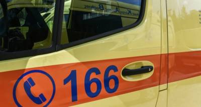 &Sigma;&omicron;&kappa; &sigma;&tau;&eta;&nu; &Pi;ά&tau;&rho;&alpha;: &Mu;&eta;&tau;έ&rho;&alpha; &beta;&rho;ή&kappa;&epsilon; &tau;&eta;&nu; 14&chi;&rho;&omicron;&nu;&eta; &kappa;ό&rho;&eta; &tau;&eta;&sigmaf; &kappa;&rho;&epsilon;&mu;&alpha;&sigma;&mu;έ&nu;&eta; &alpha;&pi;ό &kappa;&omicron;&upsilon;&rho;&tau;&iota;&nu;ό&xi;&upsilon;&lambda;&omicron; | &Delta;ί&nu;&epsilon;&iota; &laquo;&mu;ά&chi;&eta;&raquo; &gamma;&iota;&alpha; &tau;&eta; &zeta;&omega;ή &tau;&eta;&sigmaf; &sigma;&tau;&eta; &Mu;&Epsilon;&Theta;